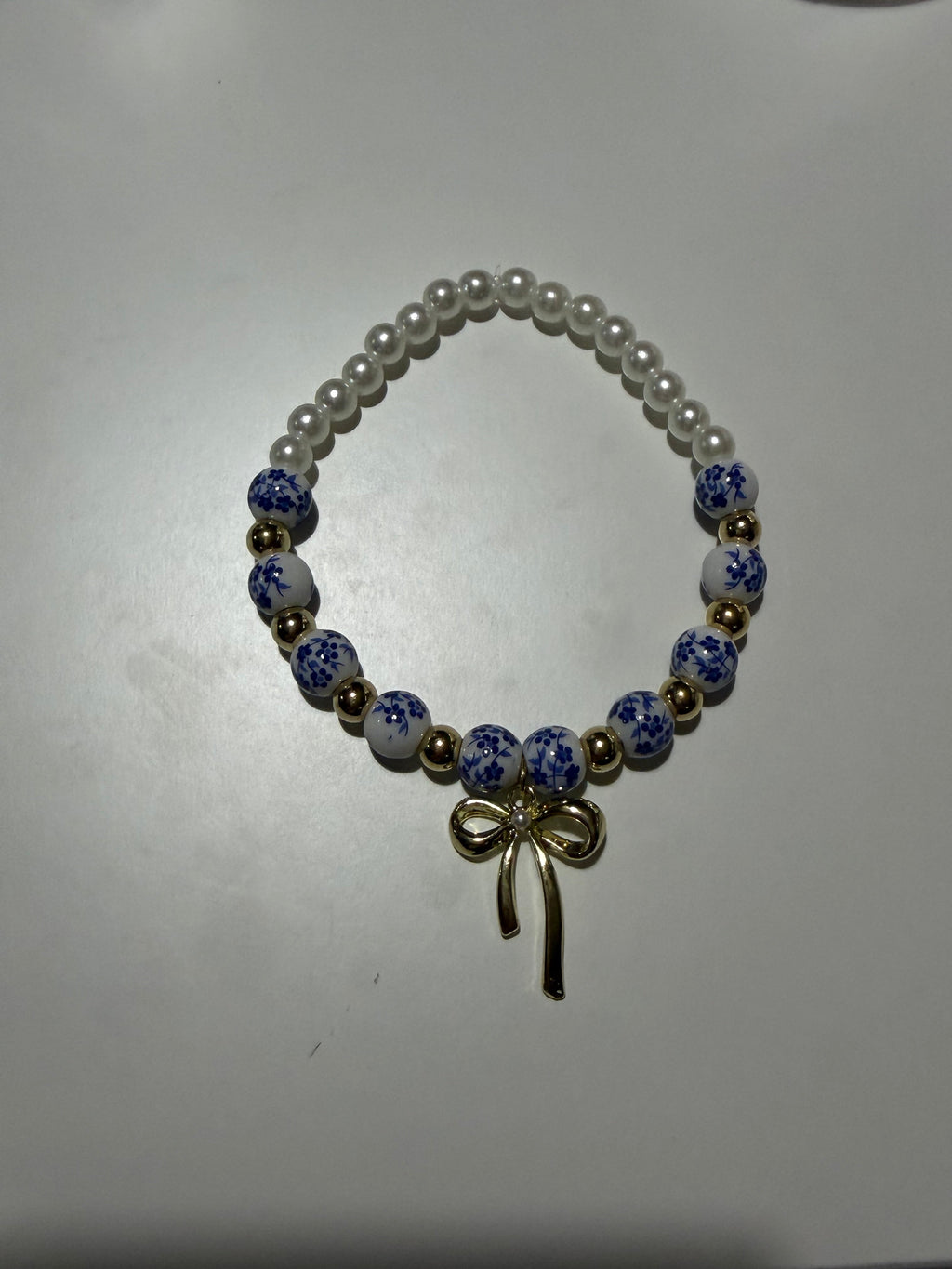 Blue Willow Pearl & Bow Beaded Bracelet